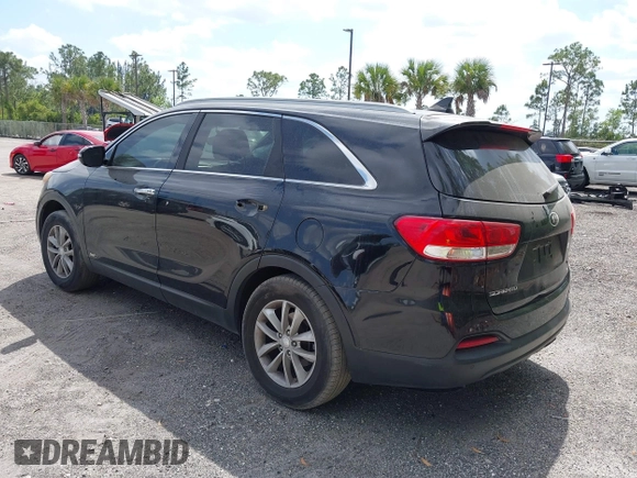 2017 Kia Sorento LX with VIN 5XYPGDA34HG293207, listed as a IAAI auction lot 42108117 with 187,998 mi miles and . Bid and sale history available at DreamBid. Image 3.