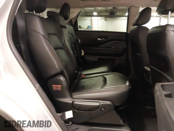 2022 Nissan Pathfinder SL with VIN 5N1DR3CC0NC271821, listed as a IAAI auction lot 42525996 with 62,555 mi miles and . Bid and sale history available at DreamBid. Image 8.