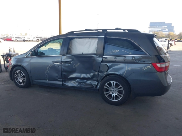 2012 Honda Odyssey EX with VIN 5FNRL5H41CB067103, listed as a IAAI auction lot 41630967 with 117,996 mi miles. Bid and sale history available at carsss.com. Image 14.