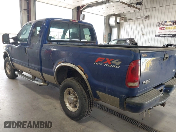 2003 Ford F-250 XL z VIN 1FTNX21L43EB43448, wystawiony jako IAAI lot #42720056 z przebiegiem 282 271 mil mil oraz . Historia ofert i sprzedaży dostępna na DreamBid. Obrazek 3.