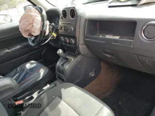 2015 Jeep Patriot Altitude with VIN 1C4NJPBAXFD326150, listed as a Copart auction lot 47578975 with 153,178 mi miles and Non Repairable. Bid and sale history available at DreamBid. Image 8.