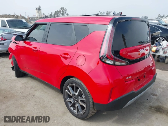 2024 Kia Soul EX with VIN KNDJ33AU3R7219988, listed as a IAAI auction lot 41979436 with 7,514 mi miles. Bid and sale history available at carsss.com. Image 3.