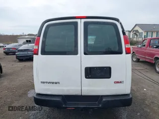 2017 GMC Savana Cargo z VIN 1GTW7AFF8H1130346, wystawiony jako IAAI lot #40884442 z przebiegiem 146 914 mil mil oraz . Historia ofert i sprzedaży dostępna na DreamBid. Obrazek 17.