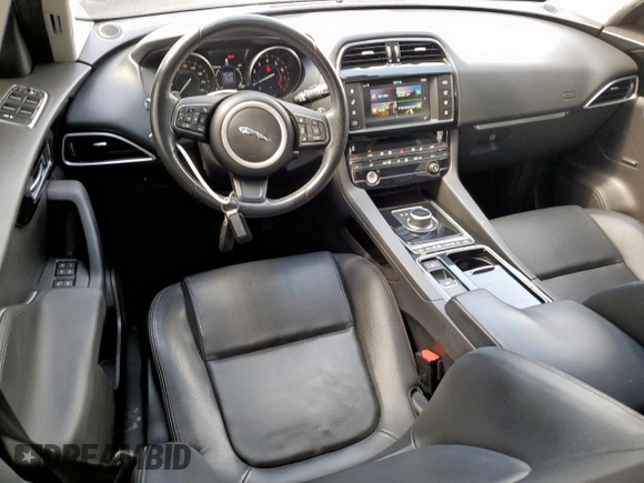 2018 Jaguar F-Pace 30t Premium with VIN SADCJ2GX5JA203801, listed as a Copart auction lot 61628395 with 98,595 mi miles and Clean title. Bid and sale history available at DreamBid. Image 8.