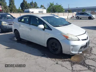 2014 Toyota Prius Four with VIN JTDKN3DU6E1776532, listed as a IAAI auction lot 42068305 with 196,228 mi miles. Bid and sale history available at carsss.com. Image 1.
