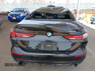 2021 BMW 2 Series 228i xDrive z VIN WBA73AK05M7G55714, wystawiony jako IAAI lot #42096309 z przebiegiem 62 320 mil mil oraz . Historia ofert i sprzedaży dostępna na DreamBid. Obrazek 16.