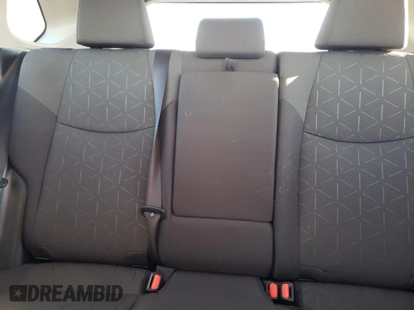 2022 Toyota RAV4 XLE with VIN 2T3P1RFV8NW299890, listed as a Copart auction lot 81045724 with 51,506 mi miles and Salvage title. Bid and sale history available at DreamBid. Image 10.