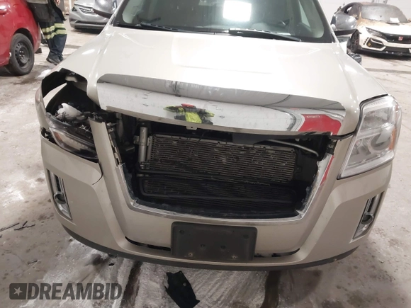 2015 GMC Terrain SLE with VIN 2GKFLWEK2F6266378, listed as a IAAI auction lot 41502765 with 104,441 mi miles and . Bid and sale history available at carsss.com. Image 6.