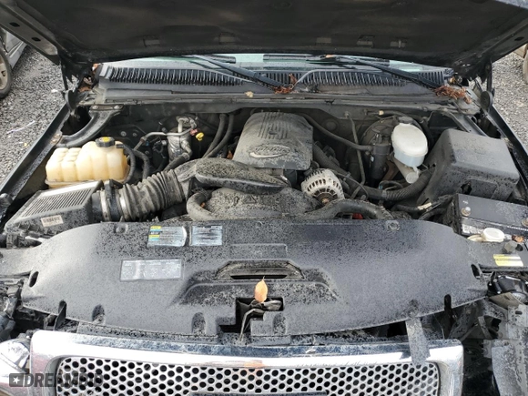 2004 Chevrolet Silverado 1500 Work Truck with VIN 2GCEC19VX41162990, listed as a Copart auction lot 84794674 with 320,784 mi miles and Salvage Title. Bid and sale history available at carsss.com. Image 11.