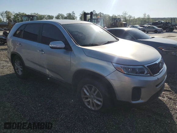 2014 Kia Sorento LX z VIN 5XYKT3A68EG508612, wystawiony jako Copart lot #52142815 z przebiegiem 168 341 mil mil oraz Szkoda całkowita • Salvage title. Historia ofert i sprzedaży dostępna na DreamBid. Obrazek 4.