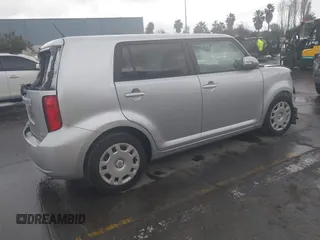 2010 Scion xB z VIN JTLZE4FE9A1110922, wystawiony jako IAAI lot #41761378 z przebiegiem 89 000 mil mil oraz . Historia ofert i sprzedaży dostępna na DreamBid. Obrazek 4.