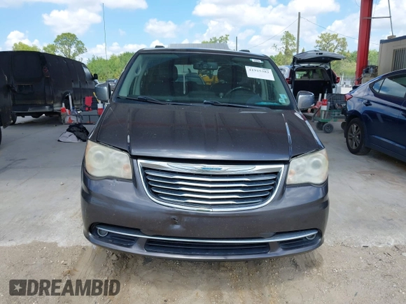 2015 Chrysler Town & Country Limited Platinum with VIN 2C4RC1GG9FR528125, listed as a IAAI auction lot 41925382 with 126,796 mi miles. Bid and sale history available at carsss.com. Image 12.