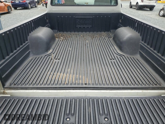 2001 Toyota Tacoma PreRunner with VIN 5TENM92N21Z783248, listed as a Copart auction lot 52572235 with 206,536 mi miles and Salvage title. Bid and sale history available at DreamBid. Image 10.
