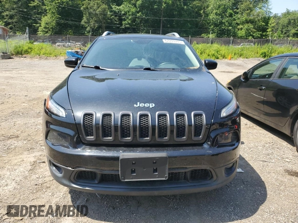2016 Jeep Cherokee Altitude with VIN 1C4PJMCB6GW101759, listed as a Copart auction lot 62209745 with 89,820 mi miles and Clean title. Bid and sale history available at DreamBid. Image 5.