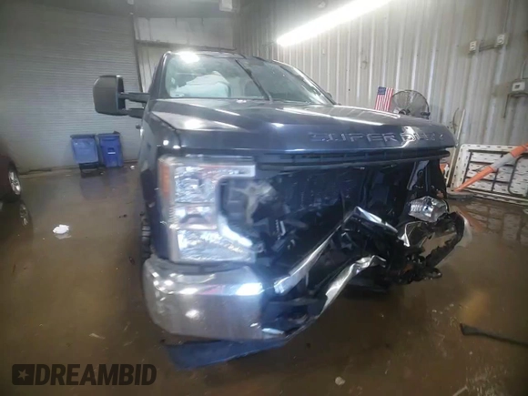 2020 Ford F-250 XL z VIN 1FTBF2A67LED87322, wystawiony jako Copart lot #46299845 z przebiegiem Nie podano mil oraz Szkoda całkowita • Salvage title. Historia ofert i sprzedaży dostępna na DreamBid. Obrazek 13.