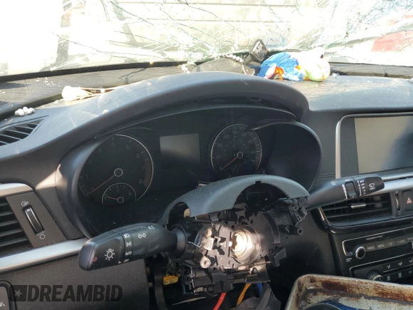 2020 Kia Optima LX z VIN 5XXGT4L3XLG432729, wystawiony jako Copart lot #47398654 z przebiegiem Nie podano mil oraz Nie do naprawy • Non repairable. Historia ofert i sprzedaży dostępna na DreamBid. Obrazek 9.