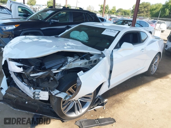 2017 Chevrolet Camaro 1LT z VIN 1G1FB1RS3H0215472, wystawiony jako IAAI lot #42192641 z przebiegiem 23 716 mil mil oraz . Historia ofert i sprzedaży dostępna na DreamBid. Obrazek 18.