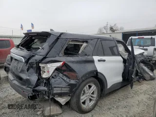 2022 Ford Explorer with VIN 1FMSK7BH6NGB46685, listed as a Copart auction lot 88434925 with Not Provided miles and Salvage Title. Bid and sale history available at carsss.com. Image 3.