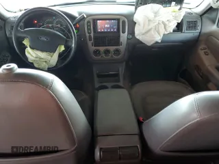 2003 Ford Explorer XLT with VIN 1FMZU73W93ZB53282, listed as a Copart auction lot 81364904 with 134,113 mi miles and Salvage title. Bid and sale history available at DreamBid. Image 8.