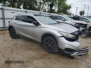 2017 Infiniti QX30 Premium with VIN SJKCH5CR6HA025128, listed as a Copart auction lot 55146374 with 92,547 mi miles and Salvage Title. Bid and sale history available at carsss.com. Image 4.