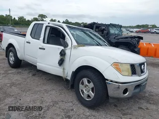 2007 Nissan Frontier SE with VIN 1N6AD09W37C431728, listed as a IAAI auction lot 40173268 with 204,861 mi miles. Bid and sale history available at carsss.com. Image 1.