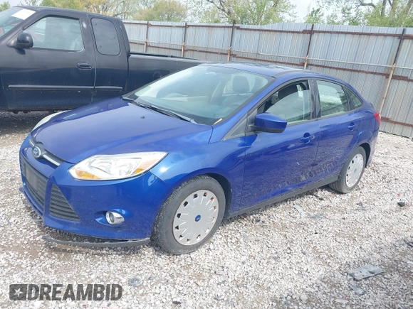 2012 Ford Focus SE with VIN 1FAHP3F2XCL266692, listed as a IAAI auction lot 42130412 with 114,608 mi miles and . Bid and sale history available at carsss.com. Image 2.