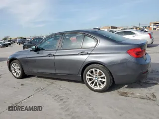2018 BMW 3 Series 320i z VIN WBA8A9C55JAH14312, wystawiony jako Copart lot #49729535 z przebiegiem 54 867 mil mil oraz Czysty tytuł • Clean title. Historia ofert i sprzedaży dostępna na DreamBid. Obrazek 2.