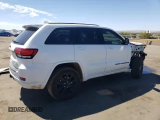 2022 Jeep Grand Cherokee WK Laredo X with VIN 1C4RJEAGXNC155464, listed as a Copart auction lot 72359794 with 26,683 mi miles and Salvage Title. Bid and sale history available at carsss.com. Image 3.