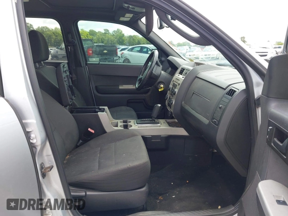 2011 Ford Escape XLT с VIN 1FMCU9D72BKC01477, выставлен на аукционе IAAI как лот 42702010 с пробегом 225 814 миль миль и . История ставок и продаж доступна на DreamBid. Изображение 5.