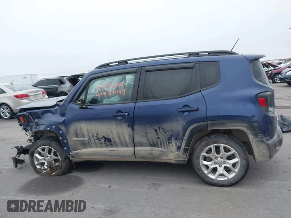 2017 Jeep Renegade Latitude with VIN ZACCJBBB5HPG53014, listed as a IAAI auction lot 40951444 with 74,456 mi miles. Bid and sale history available at carsss.com. Image 14.