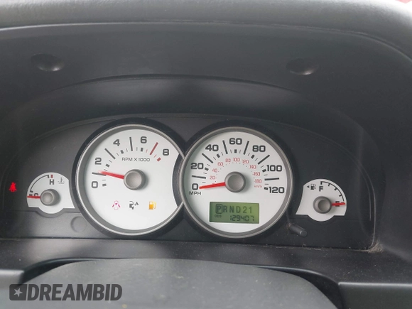 2006 Ford Escape XLT z VIN 1FMYU03136KA68913, wystawiony jako IAAI lot #42265822 z przebiegiem 129 401 mil mil oraz . Historia ofert i sprzedaży dostępna na DreamBid. Obrazek 7.