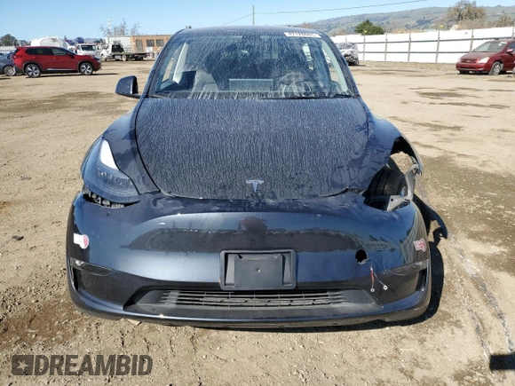 2024 Tesla Model Y Long Range с VIN 7SAYGDEEXRF032028, выставлен на аукционе Copart как лот 47128085 с пробегом 8 607 миль миль и Списание • Salvage title. История ставок и продаж доступна на DreamBid. Изображение 5.