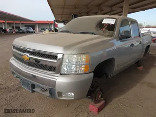 2007 Chevrolet Silverado 1500 LT w/1LT with VIN 3GCEK13367G545265, listed as a IAAI auction lot 41260768 with 162,356 mi miles. Bid and sale history available at carsss.com. Image 17.
