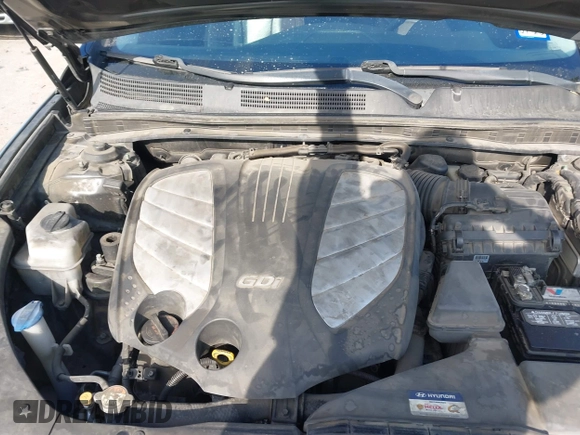 2014 Hyundai Azera Limited with VIN KMHFH4JG7EA353094, listed as a IAAI auction lot 41043222 with 184,924 mi miles and . Bid and sale history available at DreamBid. Image 10.
