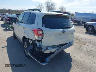 2018 Subaru Forester Limited with VIN JF2SJARCXJH417266, listed as a IAAI auction lot 42105404 with 70,174 mi miles. Bid and sale history available at carsss.com. Image 6.
