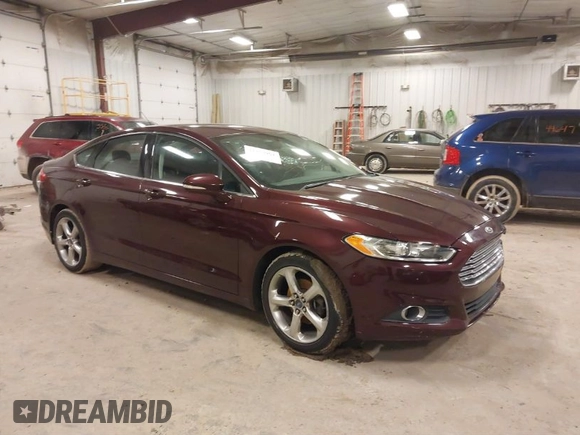 2013 Ford Fusion SE with VIN 3FA6P0HR0DR238015, listed as a IAAI auction lot 41753962 with 104,435 mi miles. Bid and sale history available at carsss.com. Image 1.