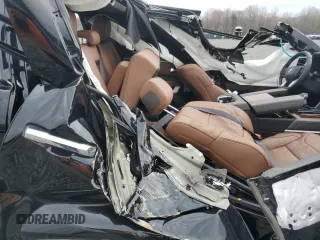 2024 Toyota Tundra 1794 Edition z VIN 5TFMA5DB4RX185682, wystawiony jako Copart lot #52884035 z przebiegiem Nie podano mil oraz Szkoda całkowita • Salvage title. Historia ofert i sprzedaży dostępna na DreamBid. Obrazek 10.