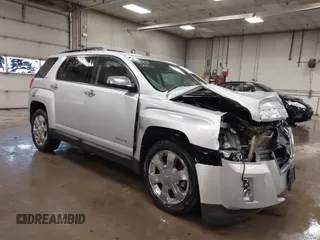 2010 GMC Terrain SLT-2 z VIN 2CTFLJEY5A6352333, wystawiony jako IAAI lot #41440492 z przebiegiem 58 607 mil mil oraz . Historia ofert i sprzedaży dostępna na DreamBid. Obrazek 1.