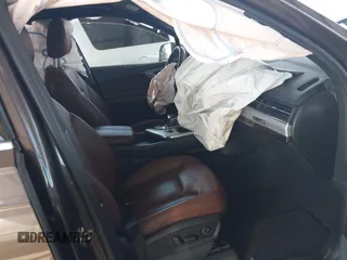 2018 Audi Q7 Premium Plus z VIN WA1LHAF79JD044647, wystawiony jako IAAI lot #41666009 z przebiegiem 60 087 mil mil oraz . Historia ofert i sprzedaży dostępna na DreamBid. Obrazek 5.