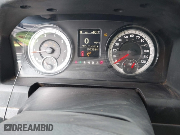 2015 Ram 1500 Tradesman z VIN 3C6JR6AT2FG612072, wystawiony jako IAAI lot #42471297 z przebiegiem 195 328 mil mil oraz . Historia ofert i sprzedaży dostępna na DreamBid. Obrazek 7.