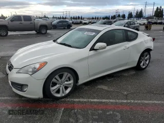 2010 Hyundai Genesis Coupe Grand Touring z VIN KMHHU6KH0AU034152, wystawiony jako Copart lot #48602885 z przebiegiem 123 161 mil mil oraz Szkoda całkowita • Salvage title. Historia ofert i sprzedaży dostępna na DreamBid. Obrazek 1.