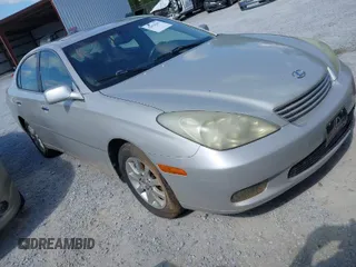 2003 Lexus ES with VIN JTHBF30G836013570, listed as a IAAI auction lot 42036203 with 312,151 mi miles. Bid and sale history available at carsss.com. Image 1.