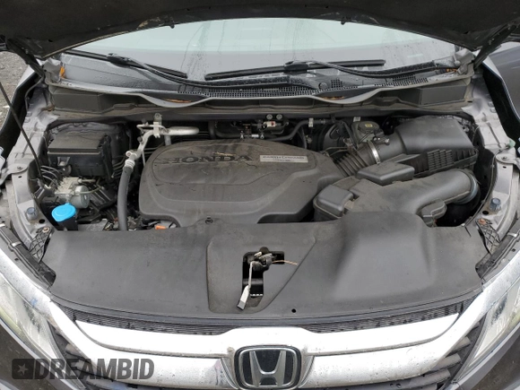 2018 Honda Odyssey EX-L with VIN 5FNRL6H77JB090625, listed as a Copart auction lot 84231104 with 92,413 mi miles and Salvage Title. Bid and sale history available at carsss.com. Image 12.