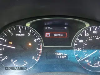 2014 Nissan Pathfinder SL z VIN 5N1AR2MN1EC680617, wystawiony jako IAAI lot #41779019 z przebiegiem 146 041 mil mil oraz . Historia ofert i sprzedaży dostępna na DreamBid. Obrazek 7.