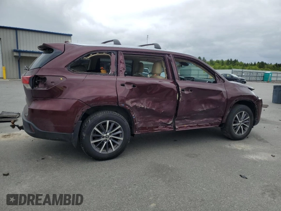 2018 Toyota Highlander SE z VIN 5TDJZRFH0JS857493, wystawiony jako Copart lot #57224495 z przebiegiem 111 862 mil mil oraz Szkoda całkowita • Salvage title. Historia ofert i sprzedaży dostępna na DreamBid. Obrazek 3.