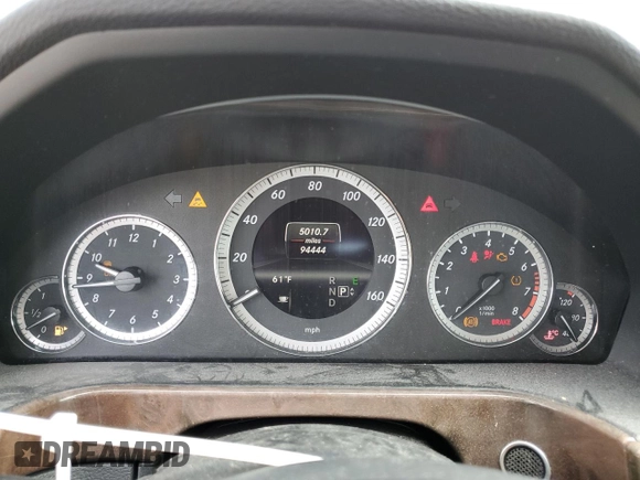 2013 Mercedes-Benz E 350 Luxury with VIN WDDHF8JB8DA745035, listed as a Copart auction lot 55879875 with 94,444 mi miles and Salvage title. Bid and sale history available at DreamBid. Image 9.