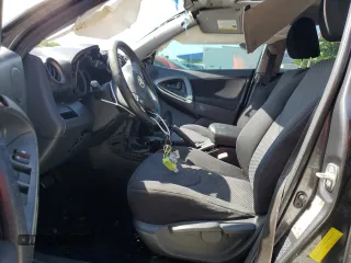 2010 Toyota RAV4 Sport z VIN 2T3WF4DV7AW027540, wystawiony jako Copart lot #63681025 z przebiegiem 150 546 mil mil oraz Szkoda całkowita • Salvage title. Historia ofert i sprzedaży dostępna na DreamBid. Obrazek 7.