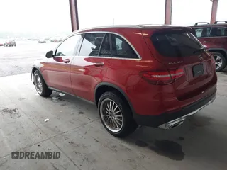2019 Mercedes-Benz GLC 300 with VIN WDC0G4JB1KV139959, listed as a IAAI auction lot 42307537 with 52,636 mi miles and . Bid and sale history available at DreamBid. Image 3.