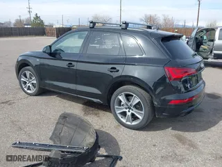 2025 Audi Q5 S line Premium with VIN WA1GAAFY9S2021963, listed as a IAAI auction lot 41840606 with 6,900 mi miles. Bid and sale history available at carsss.com. Image 3.