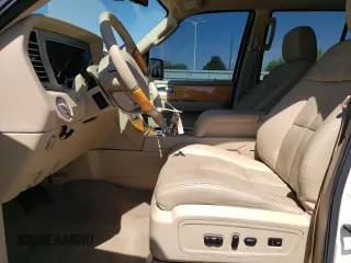 2008 Lincoln Navigator z VIN 5LMFU28558LJ18851, wystawiony jako Copart lot #54992975 z przebiegiem 72 871 mil mil oraz Szkody całkowita. Historia ofert i sprzedaży dostępna na DreamBid. Obrazek 7.